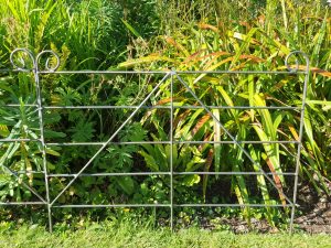 Border Hurdle Plant Support Fence